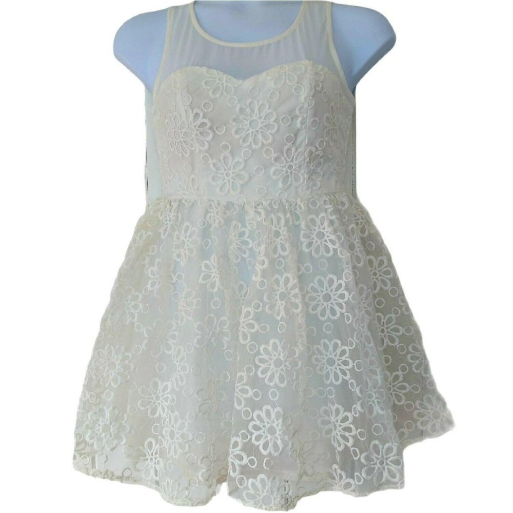 Point White Sheer Lined Dress Size L